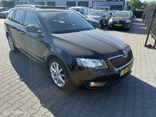 Škoda Octavia Skoda Octavia Combi 1.6 TDI Greentech Ambition Business - afbeelding nr 4