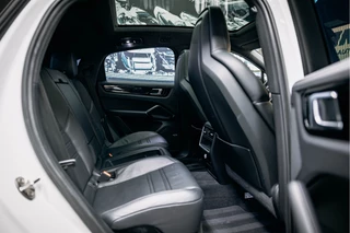 Porsche Cayenne Porsche Cayenne Coupé 3.0 E-Hybrid NL geleverde Cayenne Coupe - afbeelding nr 16