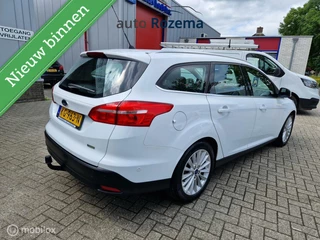 Ford Focus Ford Focus Wagon 1.0 Titanium Ecc Cruis Navi Haak 118070 km - afbeelding nr 2