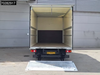 Iveco Daily Iveco Daily 70C21 3.0L Automaat Luchtvering Laadklep Dubbellucht 210PK Airco Cruise Camera Meubelbak Koffer 36m3 Airco Cruise control - afbeelding nr 7