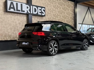 Volkswagen Golf Volkswagen Golf 1.5 eTSI R-Line Business | pano | Keyless | sfeerverlichting | camera | Trekhaak | DAB | - afbeelding nr 13
