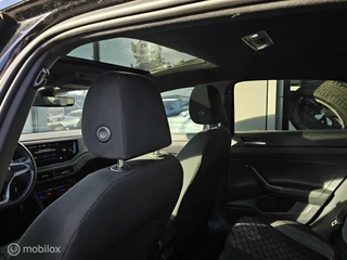 Volkswagen Taigo Volkswagen Taigo 1.0 TSI R-Line Panorama/IQ Light/Camera/Virtual - afbeelding nr 25