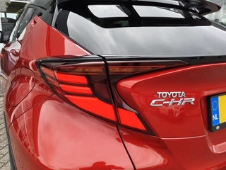 Toyota C-HR Toyota C-HR 1.8 Hybrid Style Luxury | JBL | Vol Leder | Navi | Blind Spot | - afbeelding nr 36