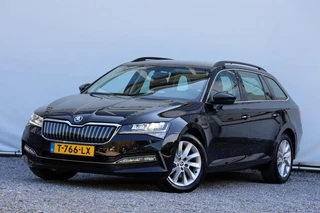 Škoda Superb Škoda Superb Combi 1.4 TSI iV Business Edition - 218 pk **Carplay / Led / Navi - afbeelding nr 2