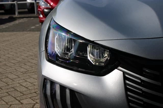 Peugeot 208 Peugeot 208 1.2 100PK ALLURE | CAMERA VOOR + ACHTER | KEYLESS ENTRY/START | DODEHOEK DETECTIE | NAVIGATIE | DRAADLOZE APPLE CARPLAY/ANDROID AUTO | PARKEERSENSOREN VOOR + ACHTER | ADAPTIVE CRUISE CONTROL | DAB+ RADIO | LED KOPLAMPEN | - afbeelding nr 10