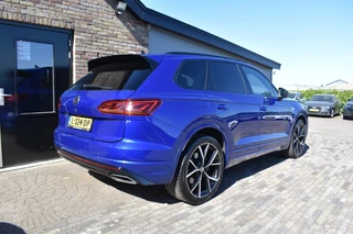 Volkswagen Touareg Volkswagen Touareg 3.0 TSI 4M R Lapiz Blue, Panorama, Leder, 360 Camera - afbeelding nr 3