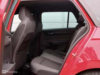 Škoda Fabia Skoda Fabia 1.0 TSI Monte Carlo LED Trekhaak Stoelverwarming - afbeelding nr 16