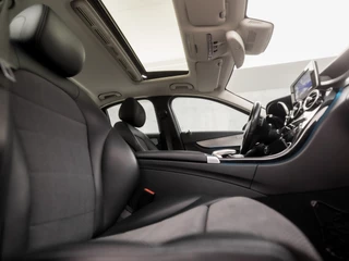 Mercedes-Benz C-Klasse 157Pk Automaat (SCHUIFDAK, NAVIGATIE, LEDER, STOELVERWARMING, SFEERVERLICHTING, ELEK SPORTSTOELEN, CRUISE, LED KOPLAMPEN, NIEUWE APK, NIEUWSTAAT) - afbeelding nr 8