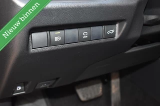 Toyota RAV4 Toyota RAV4 2.5 Hybrid AWD Style BI-TONE CAMERA/LANE ASSIST/STUURW/STOELVW/ETC.! - afbeelding nr 10