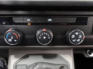 Volkswagen Transporter Volkswagen Transporter 2.0 TDI 150pk DSG Automaat Trekhaak Apple Carplay/ Android Auto Cruise control Airco Sidebars Parkeersensoren - afbeelding nr 28