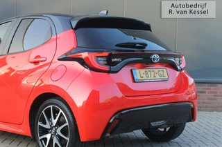 Toyota Yaris Toyota Yaris 1.5 Hybrid Launch Edition / Executive I JBL I 1e Eig. I NL-auto - afbeelding nr 11
