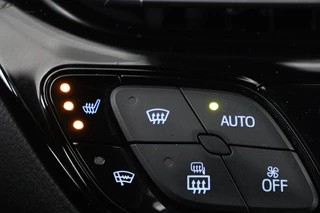 Toyota C-HR Toyota C-HR 1.8 Hybrid Dynamic | Stoel & stuurverwarming |  Adaptive cruise | Camera | Navigatie | Climate control | Keyless - afbeelding nr 6