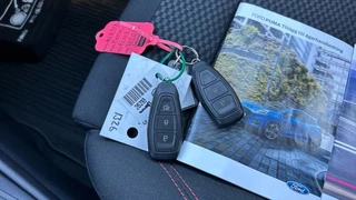 Ford Puma Ford Puma 1.0 EcoBoost Hybrid ST-Line 125pk | Apaptieve Cruise | BLIS | Winterpack | Achteruitrijcamera | SYNC 3 Navigatie - afbeelding nr 13