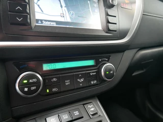 Toyota Auris Toyota Auris 1.8 Hybrid Dynamic Camera| Trekhaak| Navi+BT - afbeelding nr 13
