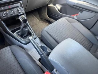 Volkswagen T-Cross Volkswagen T-Cross 1.0 TSI Life Airco/Lichtmetalen velgen/Navi/Apple Carplay - afbeelding nr 29