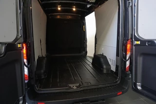 Ford Transit Ford Transit 310 2.0 TDCI L2H2 Trend  Airco Bluetooth Camera Cruise Control Navigatie - afbeelding nr 3