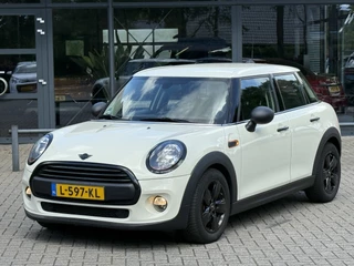 MINI One MINI One Mini 1.5 First Salt/Airco/Cruise/Navigatie/Stoelverwarming - afbeelding nr 26