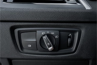 BMW 1 Serie BMW 1 Serie M140i Shadow Schuifdak H/K Stuurverw Camera CarPlay Leer - afbeelding nr 35