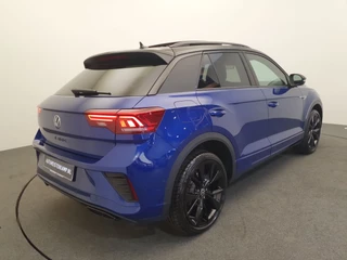 Volkswagen T-Roc Volkswagen T-Roc 1.5 TSI 150pk DSG/AUT R-Line Panoramadak, Camera, Black Style - afbeelding nr 6