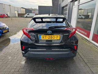 Toyota C-HR Toyota C-HR 1.8 Hybrid Executive - afbeelding nr 13