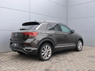 Volkswagen T-Roc Volkswagen T-Roc 2.0 TSI 4Motion Virtual Trekhaak Automaat LED - afbeelding nr 3