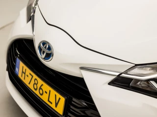Toyota Yaris Toyota Yaris 1.5 Hybrid Active Automaat (CAMERA, CLIMATE, CRUISE, SPORTSTOELEN, LANE ASSIST, ELEK RAMEN, BLUETOOTH, NIEUWSTAAT) - afbeelding nr 30