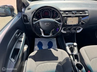 Kia Rio Kia Rio 1.2 CVVT DynamicLine 5 deurs , Navigatie & Camera , Bleutooth , Cruise controle , Sport velgen , Deurvergrende ling met afstand bediening - afbeelding nr 14