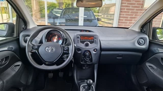 Toyota Aygo Toyota Aygo 1.0 VVT-i x-fun, Airco, Bluetooth, NL Auto! - afbeelding nr 3