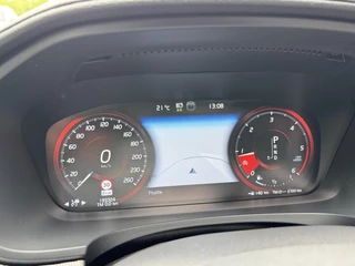 Volvo V90 Volvo V90 2.0 D3 R-Design Automaat | Panoramadak | Volleer | Camera met rondomzicht | Bowers&Wilkins | Adaptieve cruise control | Head-up Display | Apple CarPlay | LED | Parkeersensoren voor en achter - afbeelding nr 5