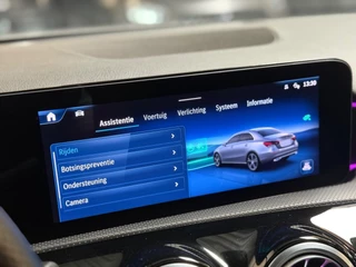 Mercedes-Benz A-Klasse Mercedes-Benz A-klasse 250 e AMG Line | pano | sfeerverlichting | camera | Stoelverwarming | keyless - afbeelding nr 31