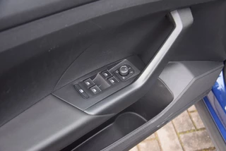 Volkswagen T-Cross Volkswagen T-Cross 1.0TSI Life Clima/Camera/PDC/LM Velgen - afbeelding nr 10