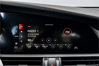 Alfa Romeo Giulia Facelift CarPlay Leder 19