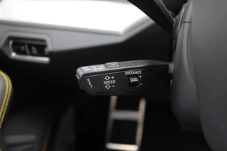 Lamborghini Urus Lamborghini Urus 4.0 V8 / NL Auto! / Full Carbon / Keramisch / B&O / Pano / 360Camera / Head-up / 23'' / Stoelventilatie / Massage - afbeelding nr 42