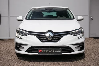 Renault Megane E-Tech Renault Megane E-Tech 1.6 Plug-In Hybrid 160 Zen - All-in rijkrprs | Navi | Carplay | Cruise | Stoelverw. - afbeelding nr 8