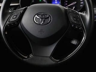 Toyota C-HR Toyota C-HR 1.8 Hybrid Style | Stoelverwarming | Trekhaak |  Adaptive cruise | JBL Sound | Camera | Navigatie | Keyless | Dodehoek detectie - afbeelding nr 10
