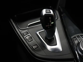 BMW 4 Serie [CARPLAY, PDC V+A, ELEK.. ACHTERKLEP, HARMAN KARDON AUDIOINSTALLATIE, STUUR EN STOELVERWARMING,  TREKHAAK, VOL LEDER, NAVIGATIE, NIEUWSTAAT] - afbeelding nr 13
