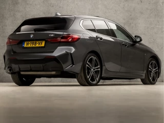 BMW 1 Serie Automaat (PANORAMADAK, M PAKKET, APPLE CARPLAY, GROOT NAVI, STOELVERWARMING, LEDEREN SPORTSTOELEN, CAMERA, GETINT GLAS, M SPORT BESTURING, SFEERVERLICHTING, NIEUWE APK, NIEUWSTAAT) - afbeelding nr 5