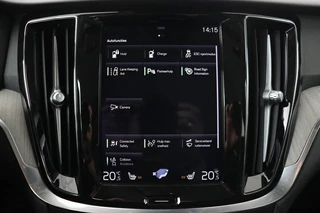 Volvo V60 Volvo V60 2.0 T8 Recharge AWD Inscription | Leder |  Stoelverwarming | Camera | Carplay | Memory | Adaptive cruise | Keyless | Full LED - afbeelding nr 18