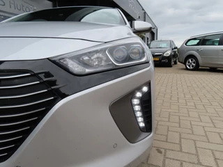 Hyundai IONIQ Hyundai IONIQ 1.6 GDI PHEV Premium Leder Open Dak Trekhaak 2019 - afbeelding nr 36