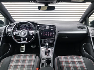 Volkswagen Golf Volkswagen Golf 2.0 TSI GTI Performance Pano Keyless Virtual Trekhaak - afbeelding nr 39