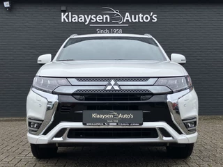 Mitsubishi Outlander Mitsubishi Outlander 2.4 PHEV Instyle 225 pk 4WD AUT. | 1e eigenaar | dealer onderhouden | leder interieur | trekhaak | navigatie - afbeelding nr 2