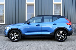 Volvo XC40 Rijklaarprijs-Garantie Leder Interieur Panorama dak Led Camera - afbeelding nr 2