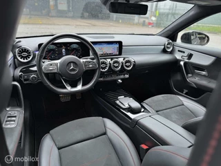 Mercedes-Benz A-Klasse Mercedes A-klasse A180 AMG Line |Pano |Memory |Carplay - afbeelding nr 14