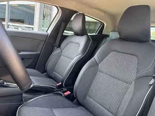 Renault Clio Renault Clio 1.6 E-TECH BUSINESS ZEN AUTOMAAT AIRCO NAVI. - afbeelding nr 15