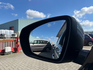 Opel Grandland X Opel Grandland X 1.2 Turbo Business Executive | Trekhaak | Navi | Cruise control | Camera | - afbeelding nr 29