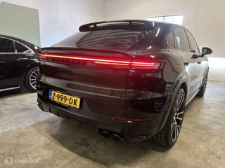 Porsche Cayenne Porsche Cayenne Coupé E-Hybrid BURMESTER MATRIX HD HUD - afbeelding nr 17