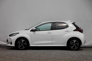 Toyota Yaris Toyota Yaris 1.5 Hybrid 115 Team Player - 93 pk **Camera / Carplay - afbeelding nr 3