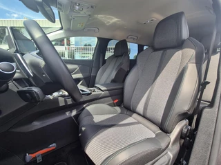 Peugeot 5008 Peugeot 5008 1.2 PureTech Blue Lease Allure 7-Persoons AUTOMAAT | NAVI | CLIMA | PDC | 18