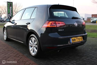 Volkswagen Golf Volkswagen Golf 1.0 TSI Automaat Connected Series, Navi, App connect, Stoelverwarming, Pdc + Camera - afbeelding nr 7