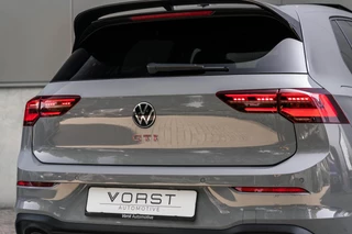 Volkswagen Golf Volkswagen Golf 2.0 TSI GTI Clubsport 45 Jahre Akra Pano DSG - afbeelding nr 10